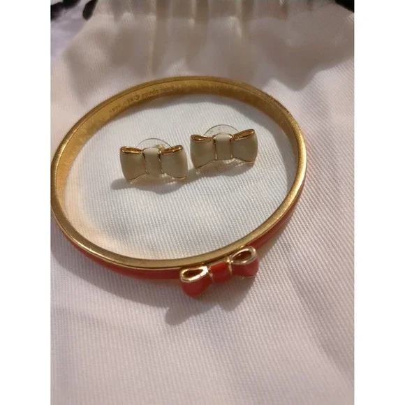 Kate Spade Red Bow Bangle Bracelet KATE SPADE Red Colored Enameled Gold-Toned Stackable Bangle  main image 4